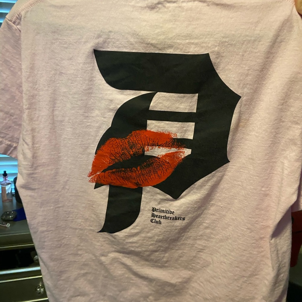 men’s primitive pink tee
